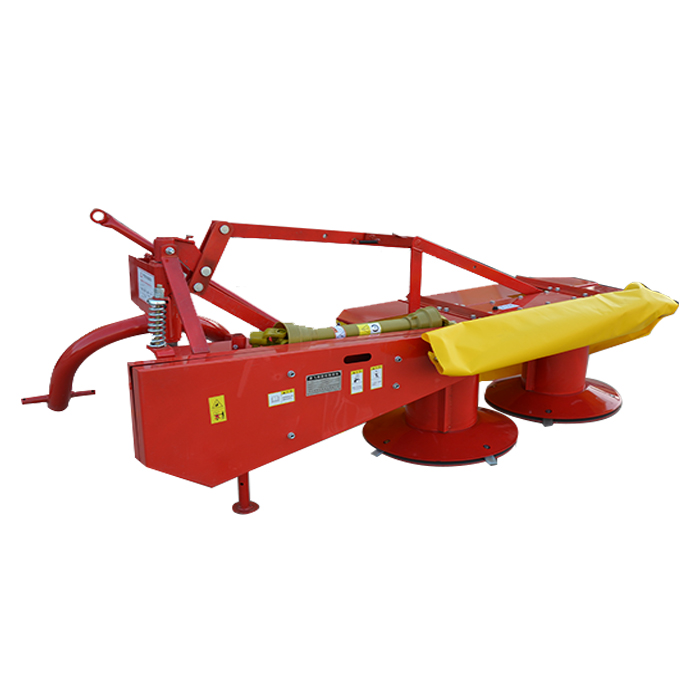 Traktor monteret hø slåmaskine